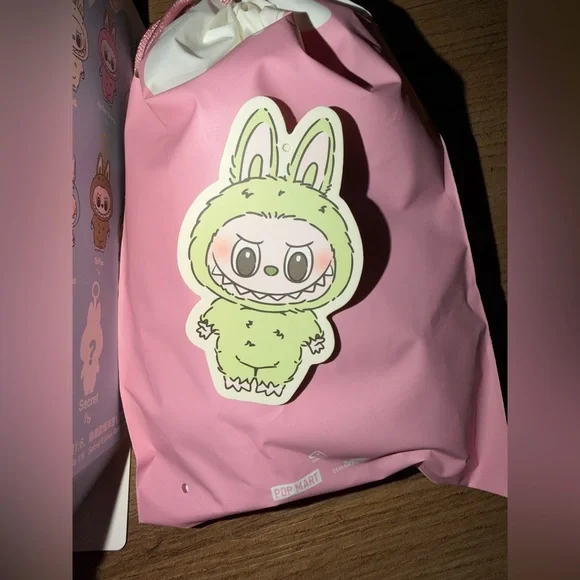 Pop Mart Labubu THE MONSTERS Exciting Macaron Vinyl Face 'Green Grape' - Picture 3 of 3
